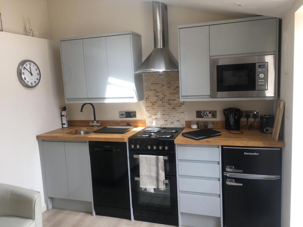Russet Apartment Yate Ngoại thất bức ảnh